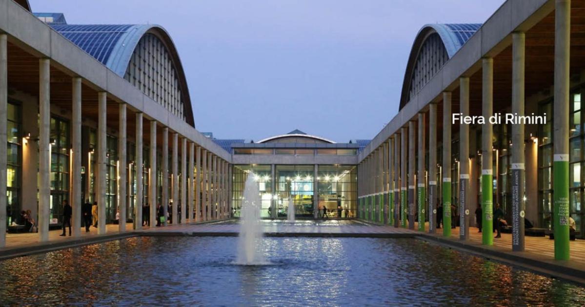 Acasamia Welchome Hotel Rimini Bagian luar foto